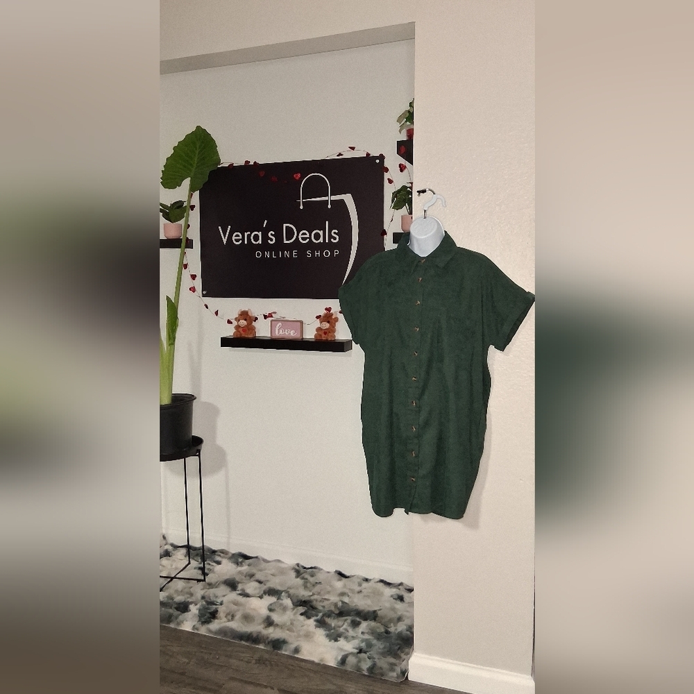 Green Button-Up Shirt - Picture 3 of 13